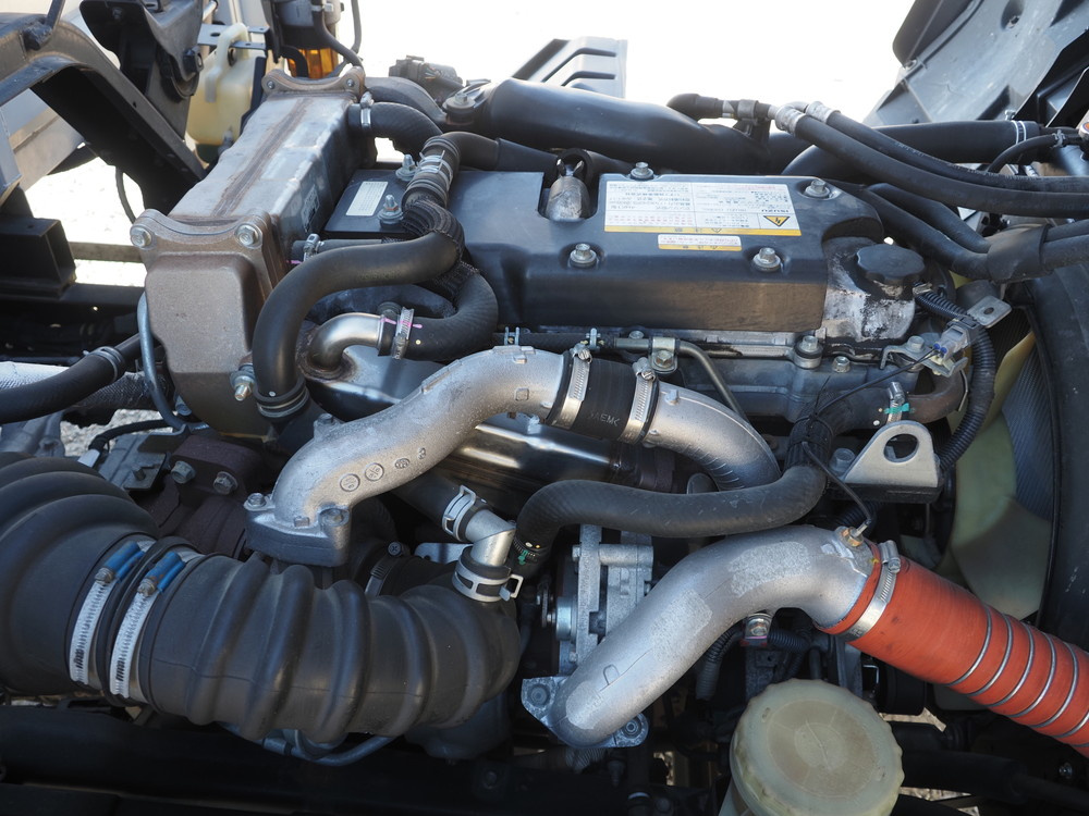 いすゞ フォワード ウイング車 中型 TKG-FRR90S2 年式 H28[写真47]