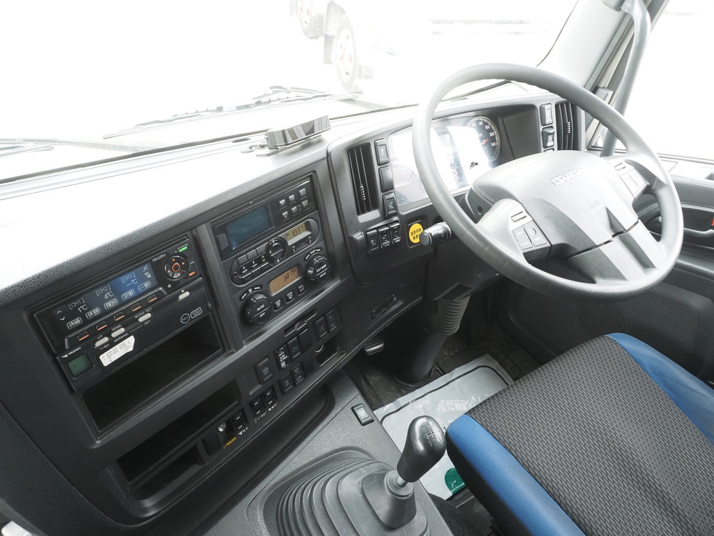 いすゞ ギガ 冷凍バン 大型 2KG-CYY77CY 年式 R1[写真24]