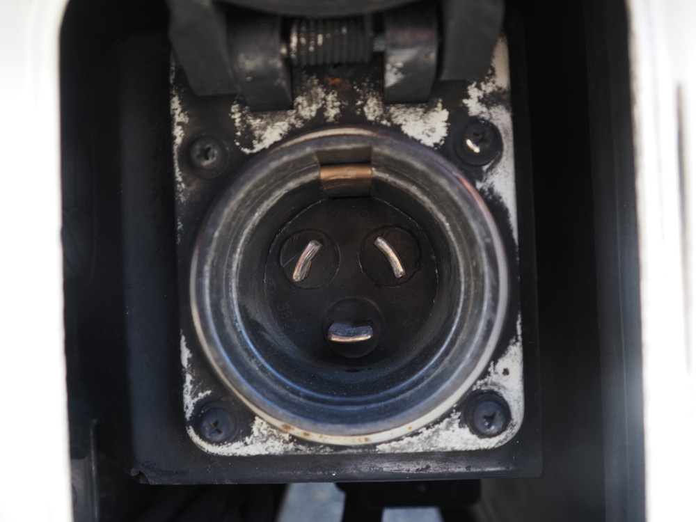 いすゞ ギガ 冷凍バン 大型 QKG-CYL77A 年式 H25[写真14]