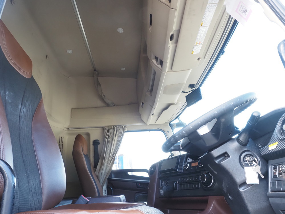 日野 プロフィア ウイング車 大型 2DG-FW1AHG 年式 R1[写真31]