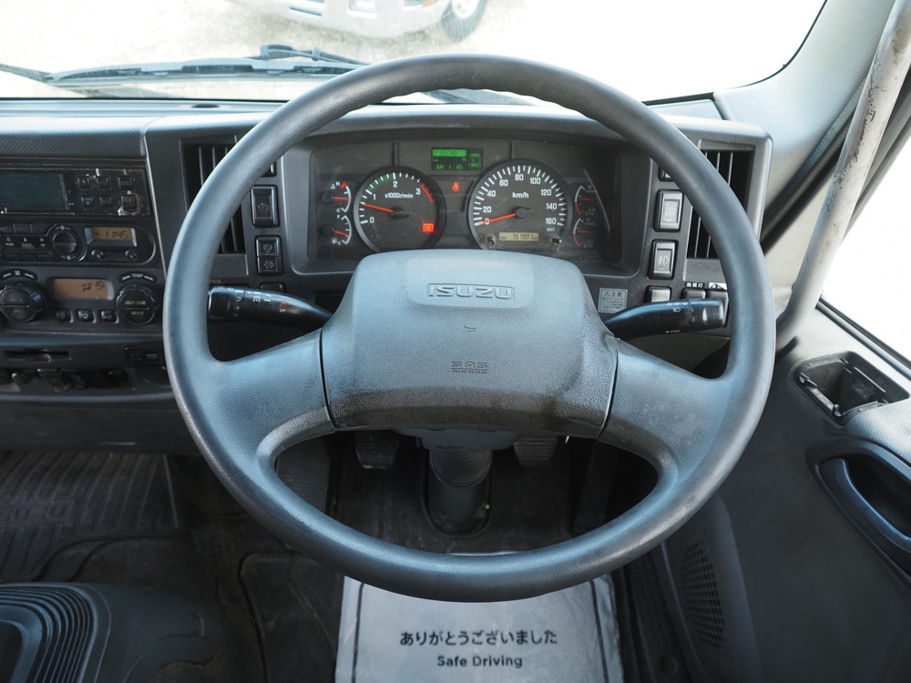 いすゞ フォワード 冷凍バン 中型 TKG-FRR90T2 年式 H29[写真28]