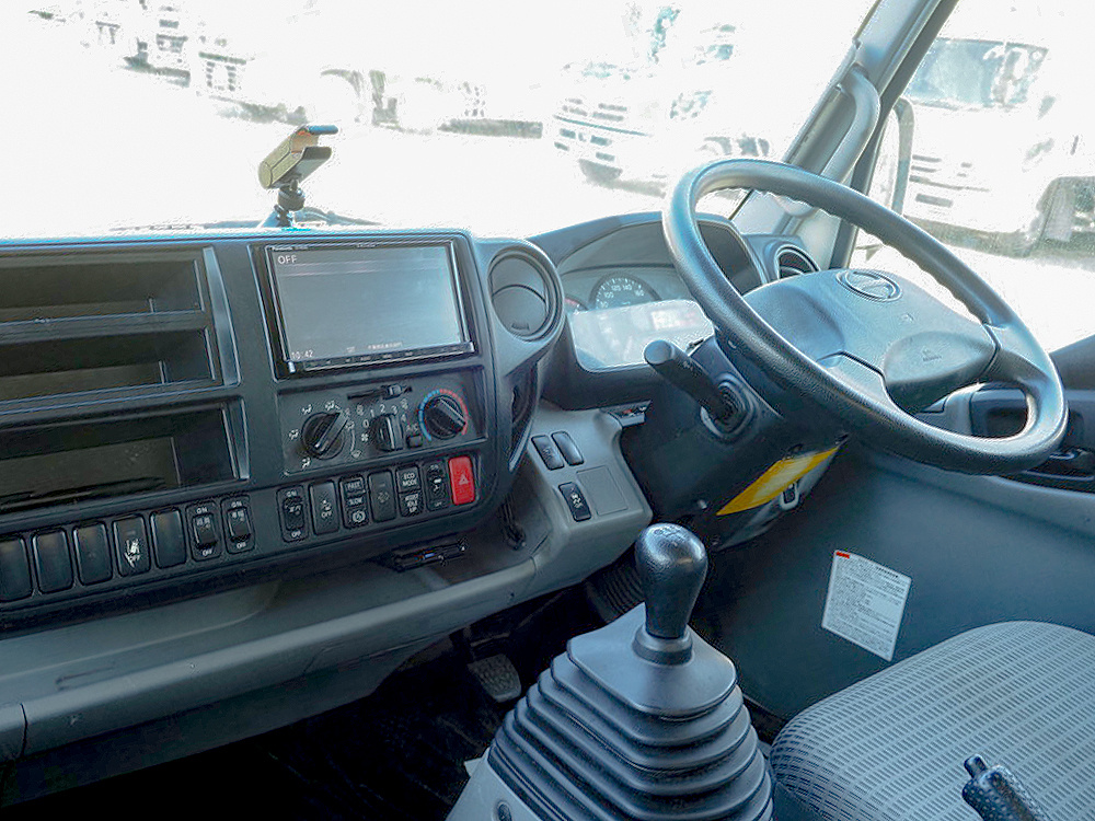 日野 デュトロ バン車 小型 2KG-XZU720M 年式 H30[写真24]