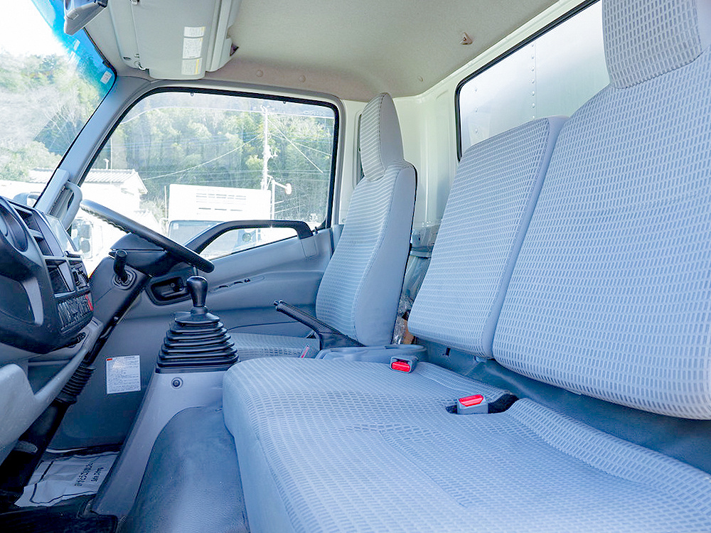 日野 デュトロ バン車 小型 2KG-XZU720M 年式 H30[写真29]