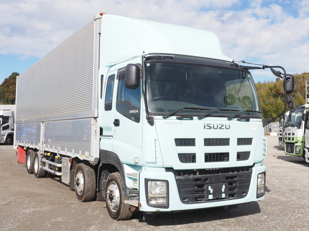 いすゞ ギガ ウイング車 大型 QKG-CYJ77A 年式 H25[写真04]