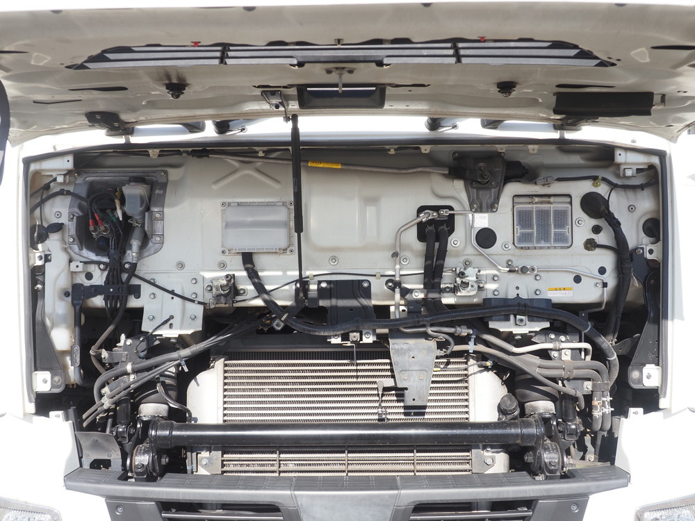 いすゞ ギガ トラクタ 大型 QKG-EXD52BD 年式 H30[写真32]