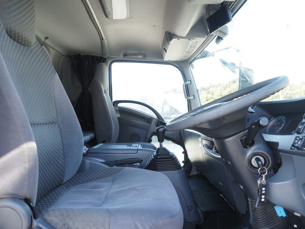 いすゞ フォワード ウイング車 中型 2RG-FRR90T2 年式 H30[写真35]