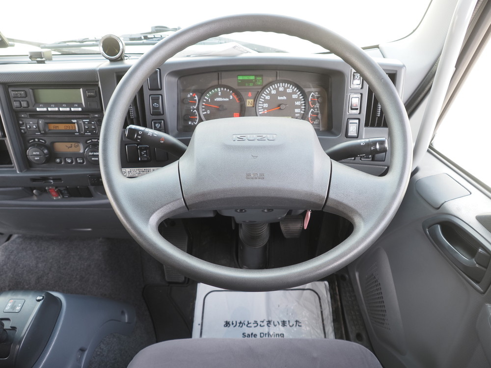 いすゞ フォワード 冷凍バン 中型 TKG-FRR90S2 年式 H30[写真27]