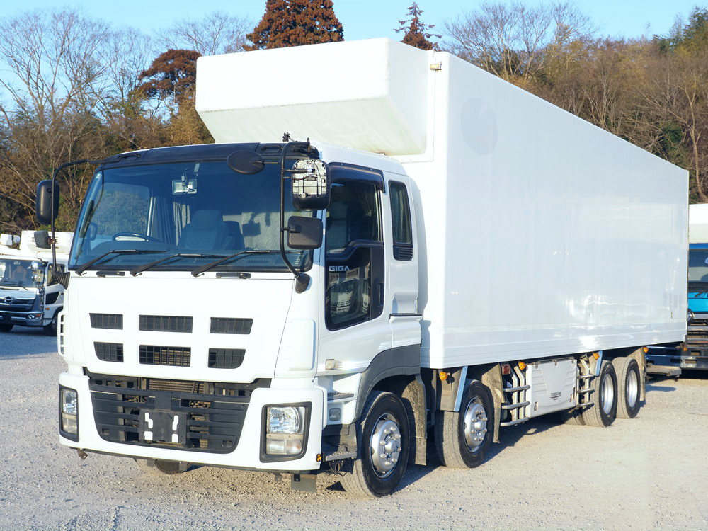 いすゞ ギガ 冷凍バン 大型 QKG-CYJ77A 年式 H27[写真01]