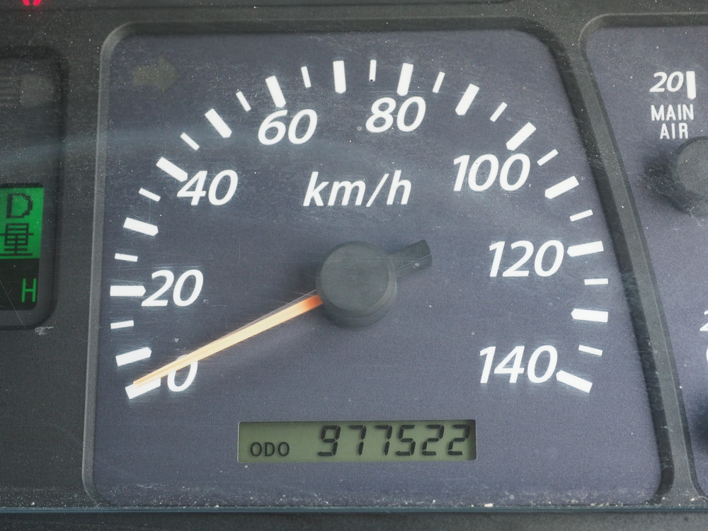 いすゞ ギガ 冷凍バン 大型 QKG-CYJ77AA 年式 H27[写真34]