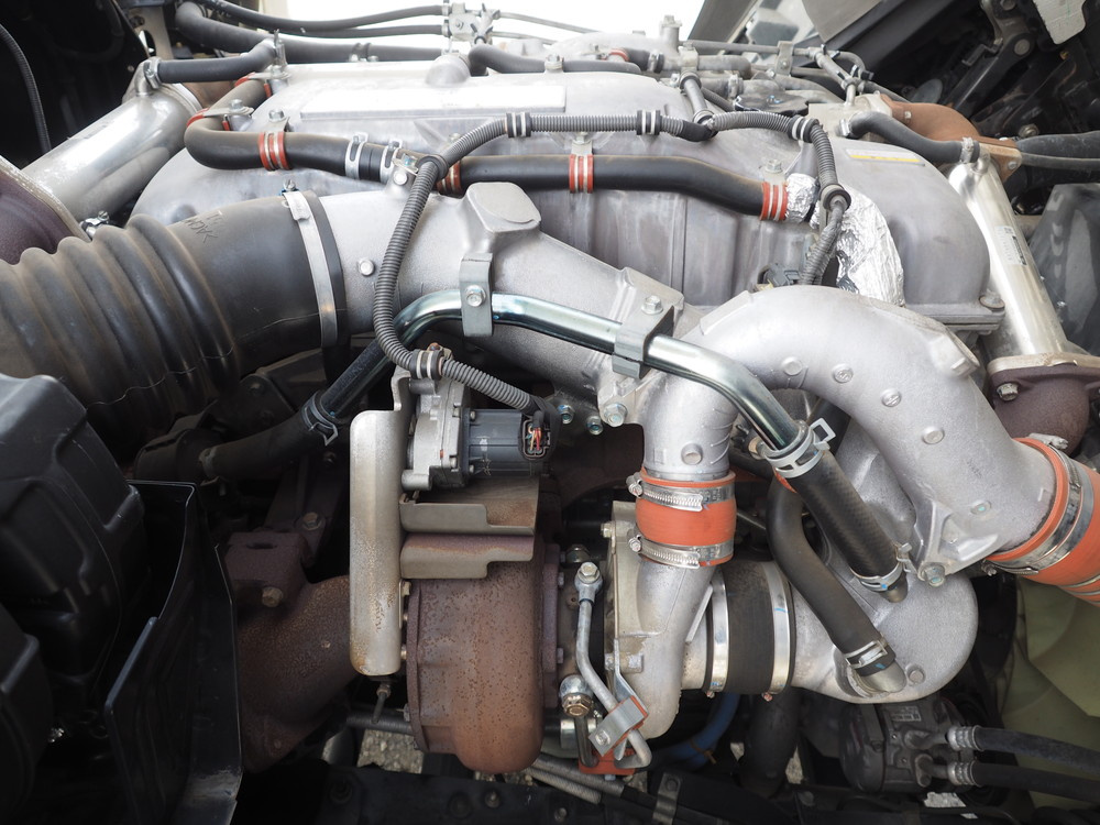 いすゞ ギガ 冷凍バン 大型 QKG-CYJ77AA 年式 H27[写真47]