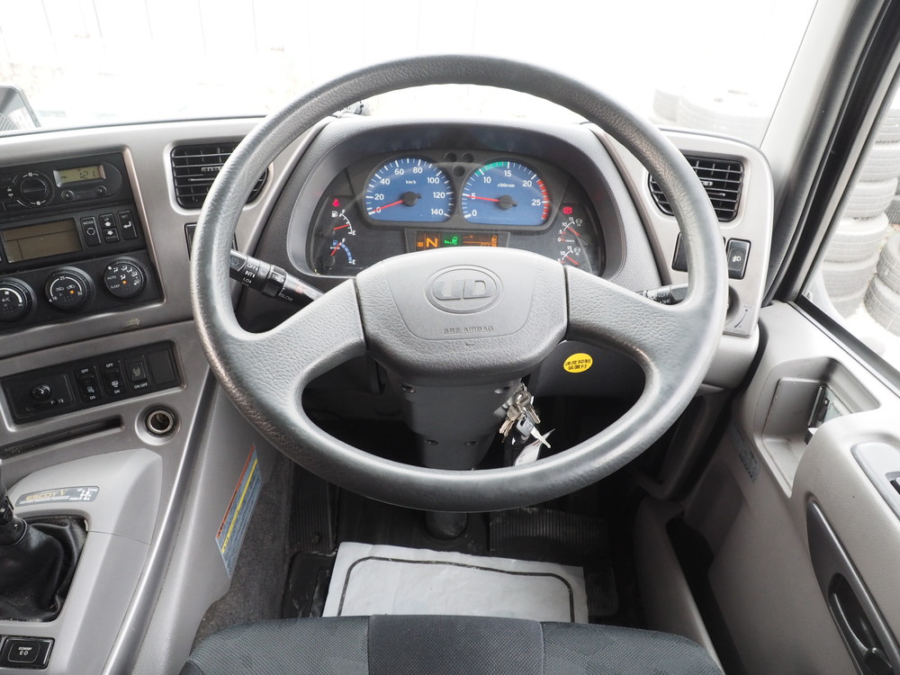 中古UDトラックスの冷凍ウイング(大型)クオン H27 QKG-CG5ZAの詳細