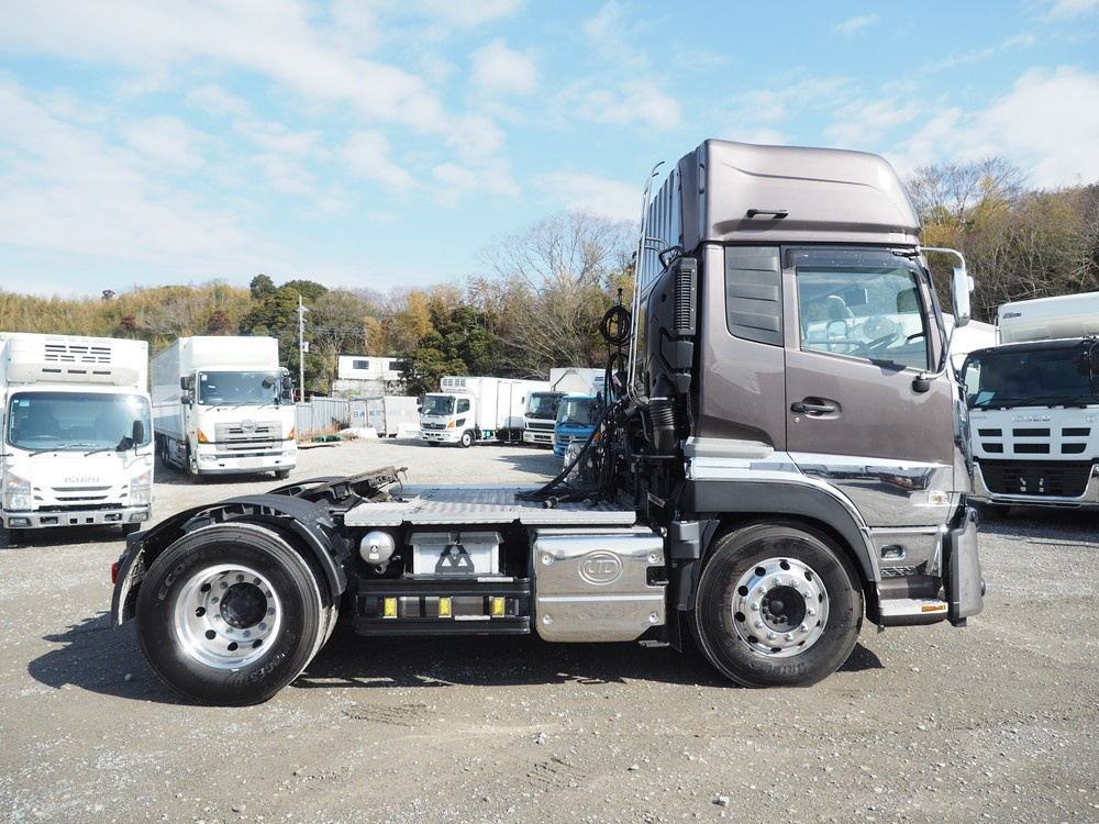 UDトラックス クオン トラクタ 大型 2RG-GK5DAB 年式 R5[写真09]