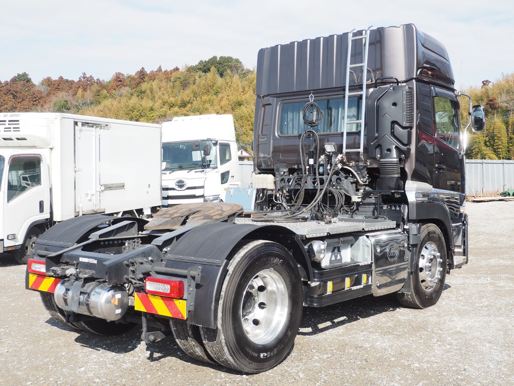 UDトラックス クオン トラクタ 大型 2RG-GK5DAB 年式 R5[写真04]