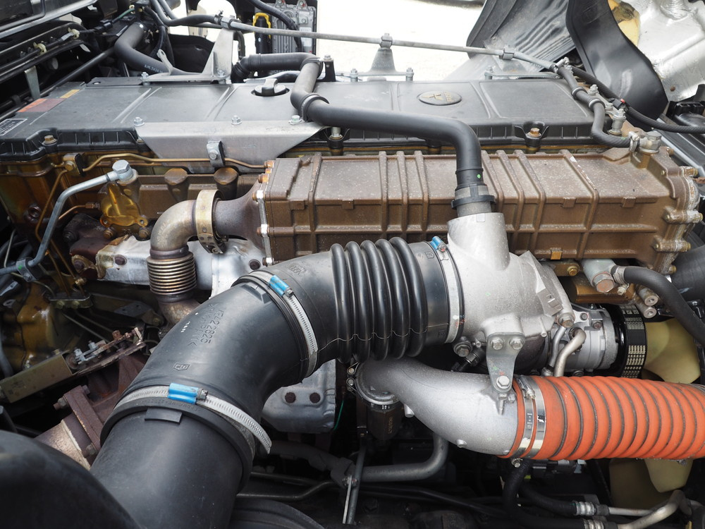 三菱ふそう スーパーグレート ウイング車 大型 QPG-FS64VZ 年式 H27[写真48]