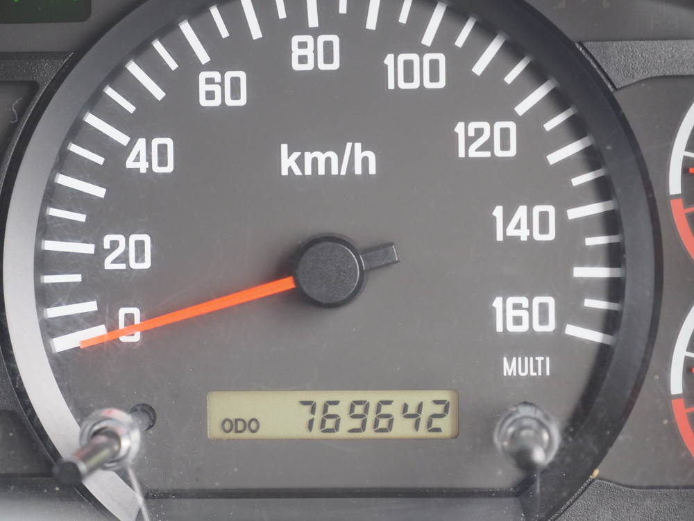 いすゞ フォワード ウイング車 中増t LKG-FTR90T2 年式 H25[写真42]