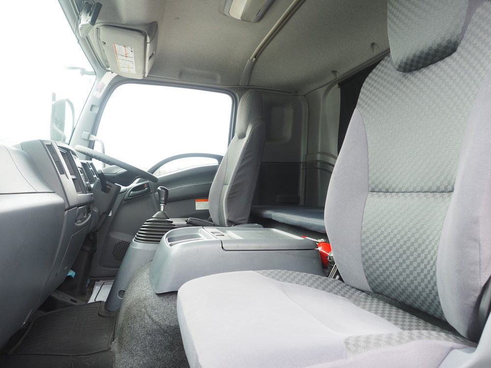 いすゞ フォワード ウイング車 中型 TKG-FRR90S2 年式 H28[写真36]